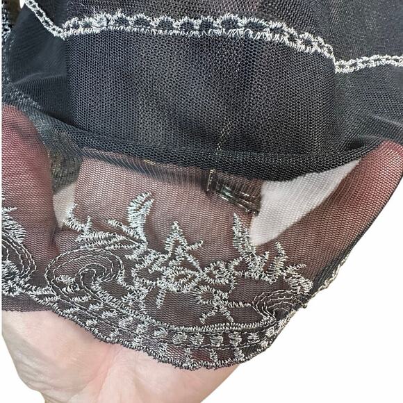 NWT Hugging Kisses Black Mesh Lace Embellished Top SZ XL Whimsigoth Gothic Glam - Picture 9 of 16